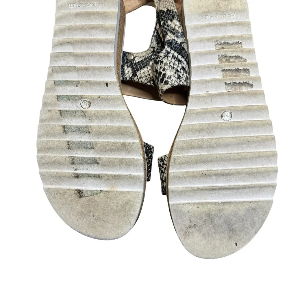 Marc Fisher Shoes Womens Size 9.5 Gray Snake Print Wedge Strappy Sandals MFGORDY